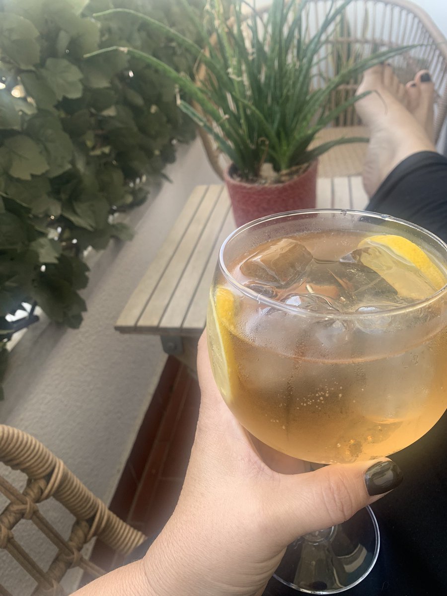 Gin com gengibre e limão!!
Está escolhido o sabor para este ano!!💛