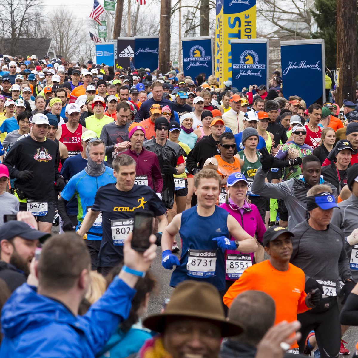 Good luck to our NYRR members and #TeamforKids runners at the @BostonMarathon tomorrow!🥳 We'll be cheering you on from NYC.🗽💙