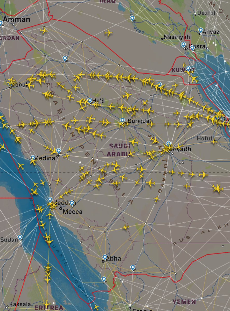 أهلاً بالعـالم في أمان المملكة💚

عندما تكون هناك دوله عظيمه وقياده عظيمه وشعب عظيم تكون هذه النتيجه 🇸🇦

توافد الطائرات في #الأجواء_السعودية من شتى بقاع العالم بحثاً عن المعبر الامن.