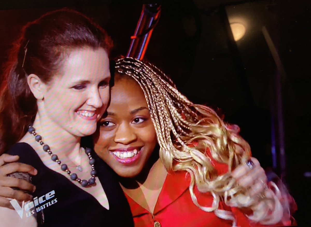 iamolema's tweet photo. Et on continueeeeee   🥰💘 avec Marie Flamme on a formé un vrai girlsband sur le plateau de The Voice @TheVoice_TF1 , c’était un plaisir de partager la scène avec elle , LEZZZ GOOOO pour la suite de l’aventure https://t.co/XKRwaAfgiX