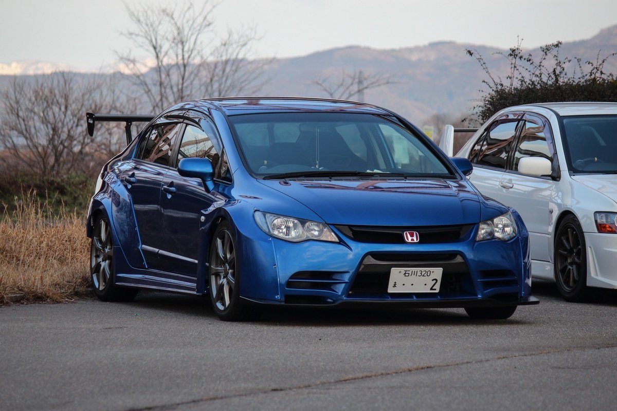____86Love's tweet photo. とりあえず仮仕様ですが報告！
New Style
·エアロ
M&amp;M HONDA ハイパーワイドボディKIT　タイプMR02モデル
C-WEST製1600mmGTウィング
·マフラー
触媒ワンオフ、中間ゼロファイターストレート、リアピワンオフ
·ホイール(納期待ち)
ADVAN TC4 10.5J +15 4本通し
·タイヤ
SHIBATIRE R31 265 35 R18 https://t.co/kFs4i2FWA0