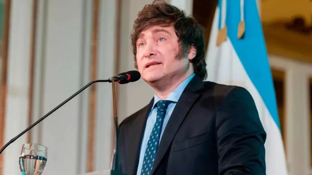 Chubutparatodos's tweet photo. Milei contrató una encuestadora por $32 millones para medir el humor social
https://t.co/EgsA0JUSW5
#HumorSocial #JavierMilei #OpiniónPública #RumboDeLaEconomía @JMilei https://t.co/GNaMRBD137