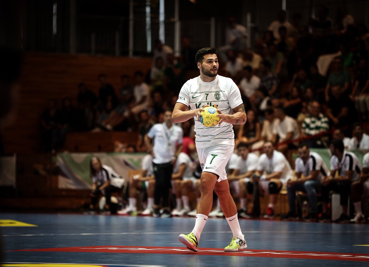 Es la hora de la verdad, comienza el último tramo de la temporada. 
Ahora más q nunca.
Vamos Sporting! 💪💚🦁
<a href="/SCPModalidades/">Sporting CP - Modalidades</a>