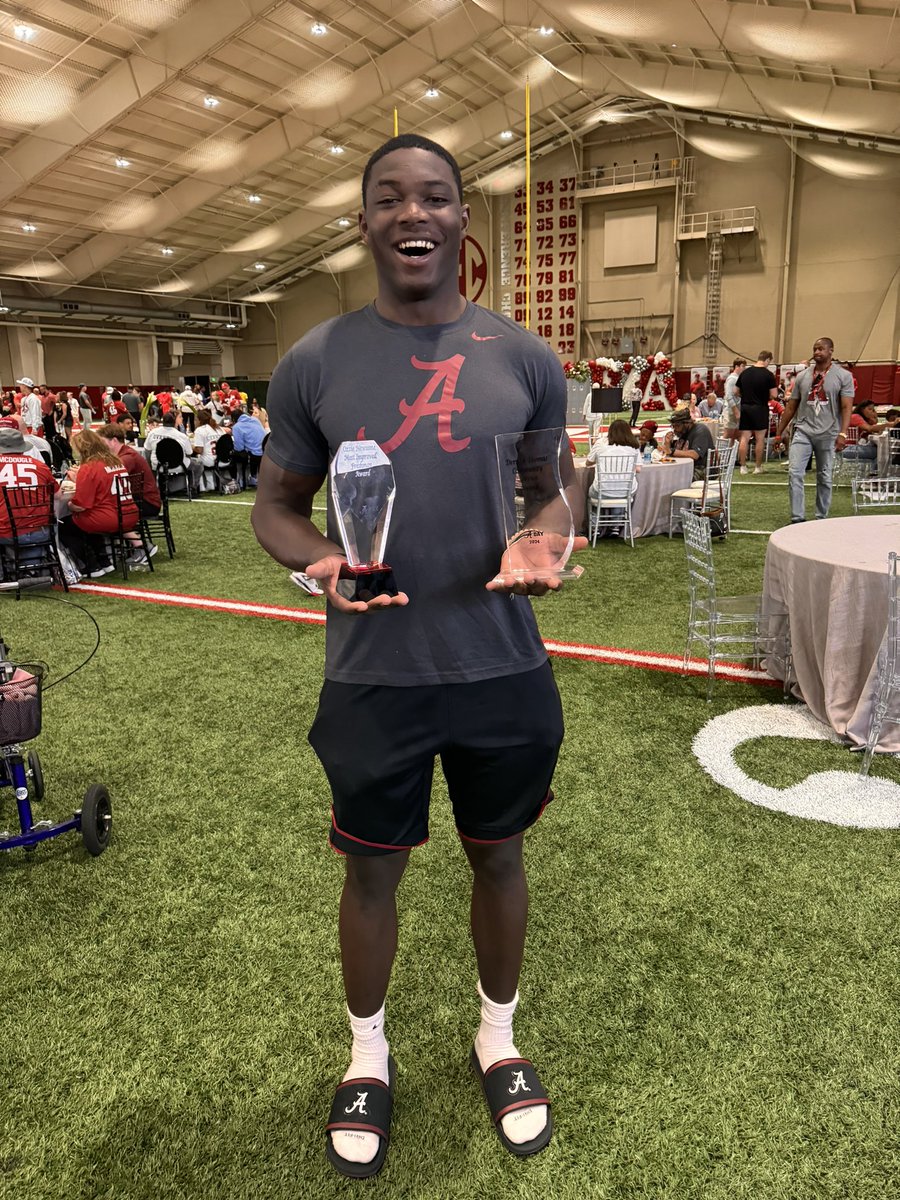 What an experience! I am so proud of @JayshawnRoss31 - He had a sack and a couple of tackles in @AlabamaFTBL spring game yesterday. He also received 2 spring ball awards. The Derek Thomas community service award and most improved freshman. Big things coming….