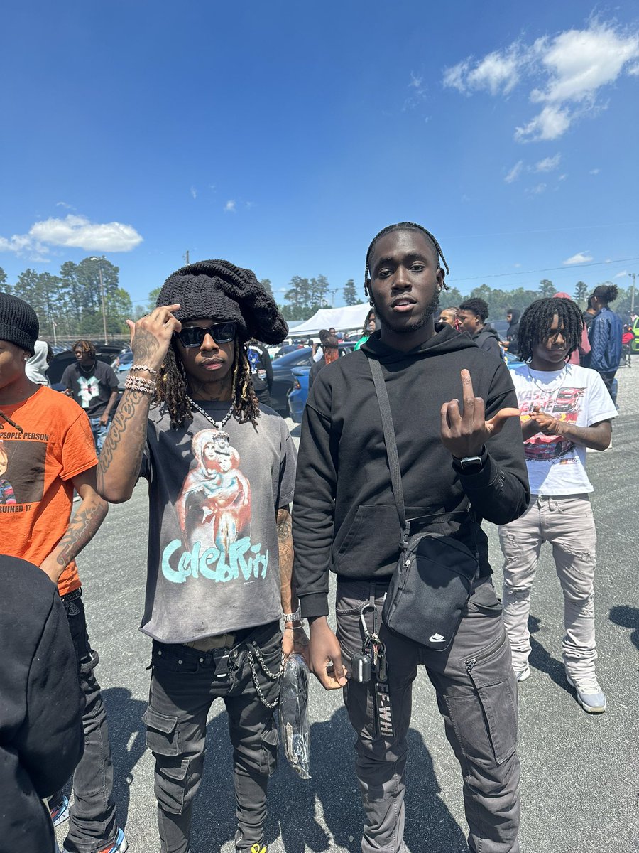ayeBOB_'s tweet photo. W day yesterday meet a lot of cool ass niggas my time will come 💯 https://t.co/DztTt9ehw1