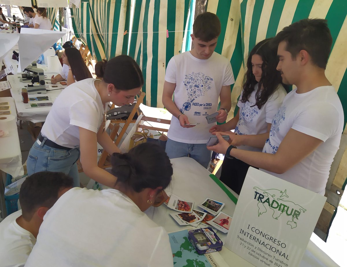 El grupo #HUM1108 #TRADIES ha participado en #PaseoporlaCiencia24 Tanto jóvenes como mayores disfrutaron con la divertida propuesta terminológica y traductológica en Turismo y Joyería <a href="/Univcordoba/">Universidad Córdoba</a> <a href="/CordobaCiencia/">UCCi Córdoba</a> <a href="/UCOLetras/">Filosofía Letras UCO</a> <a href="/ayuncordoba_es/">Ayuntamiento Córdoba</a> <a href="/pacosr02/">paco</a> <a href="/raquelvioleta11/">Rasputin</a> <a href="/FL_Janodet/">Francisco Luque</a>