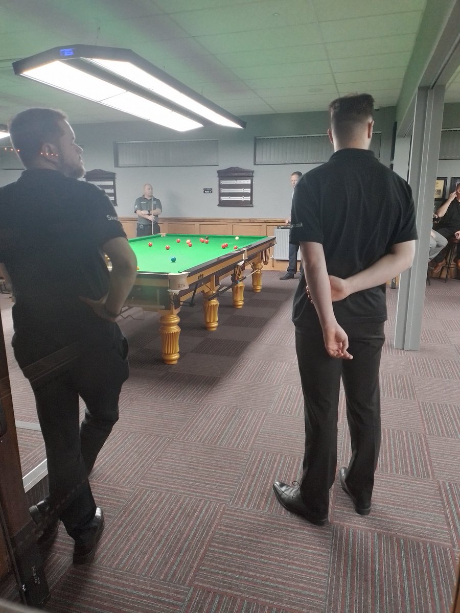 DAY 2 of the @EPSBofficial English League Snooker Championships at Landywood Snooker Club . Fantastic atmosphere & tables are all first class . Proud to be sponsoring @ByfleetLeague team . @snookerhub @JonesKelvin @snookercuestars