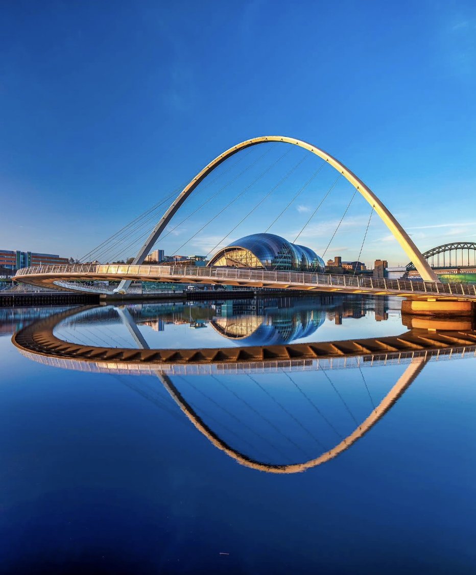 The Quayside is a fantastic place for scenic strolls and bike rides, a spot of sightseeing. In the past, the Quayside played a central part of Newcastle's industrial history and heritage, serving as a commercial dockside. Repost: @graeme.peacock #cussins #quayside