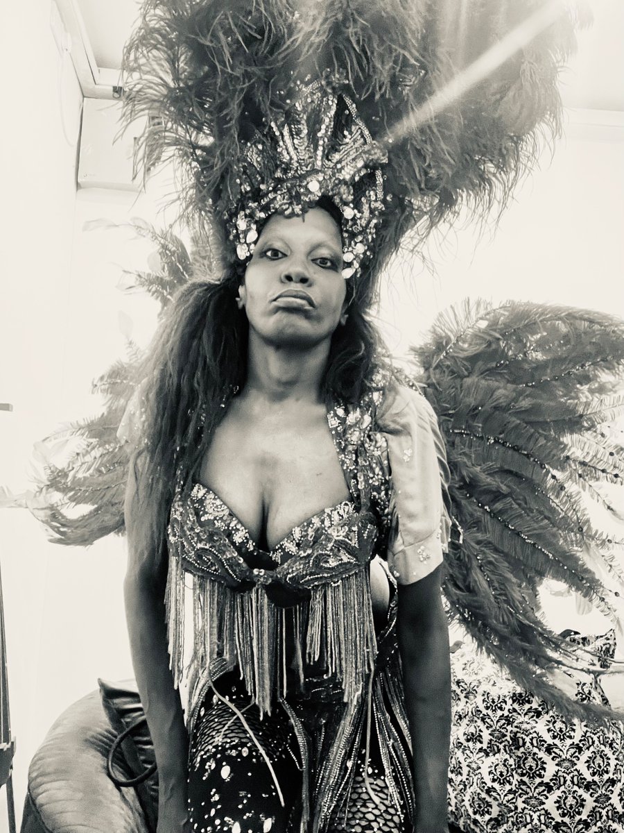 bellydanceparty's tweet photo. Samba in West London https://t.co/wREf8rDZu3 Backstage #latindance #corporateevent https://t.co/V9UJ5B7S64