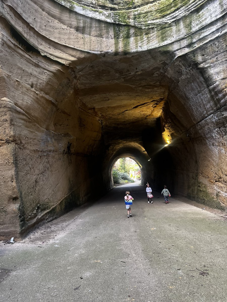 After 22 years this fabulous city #Nottingham still has surprises for me: a humongous cavern right in the centre of town 😮 #CityOfCaves