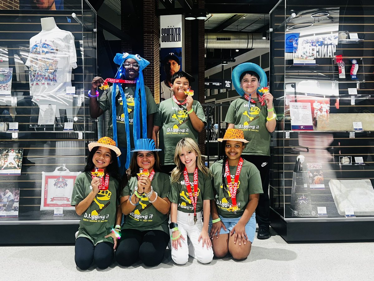 Ana Perez tweet media