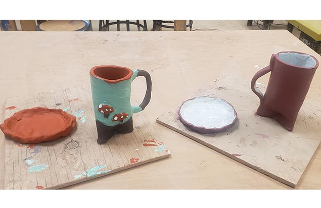 Who doesn't love some quality time with the fam? Don't miss our Family Mug Making Workshop for ages 6-12 & 13+ on May 11th!☕🎨 Reserve your spots today👉 brnw.ch/21wINM3