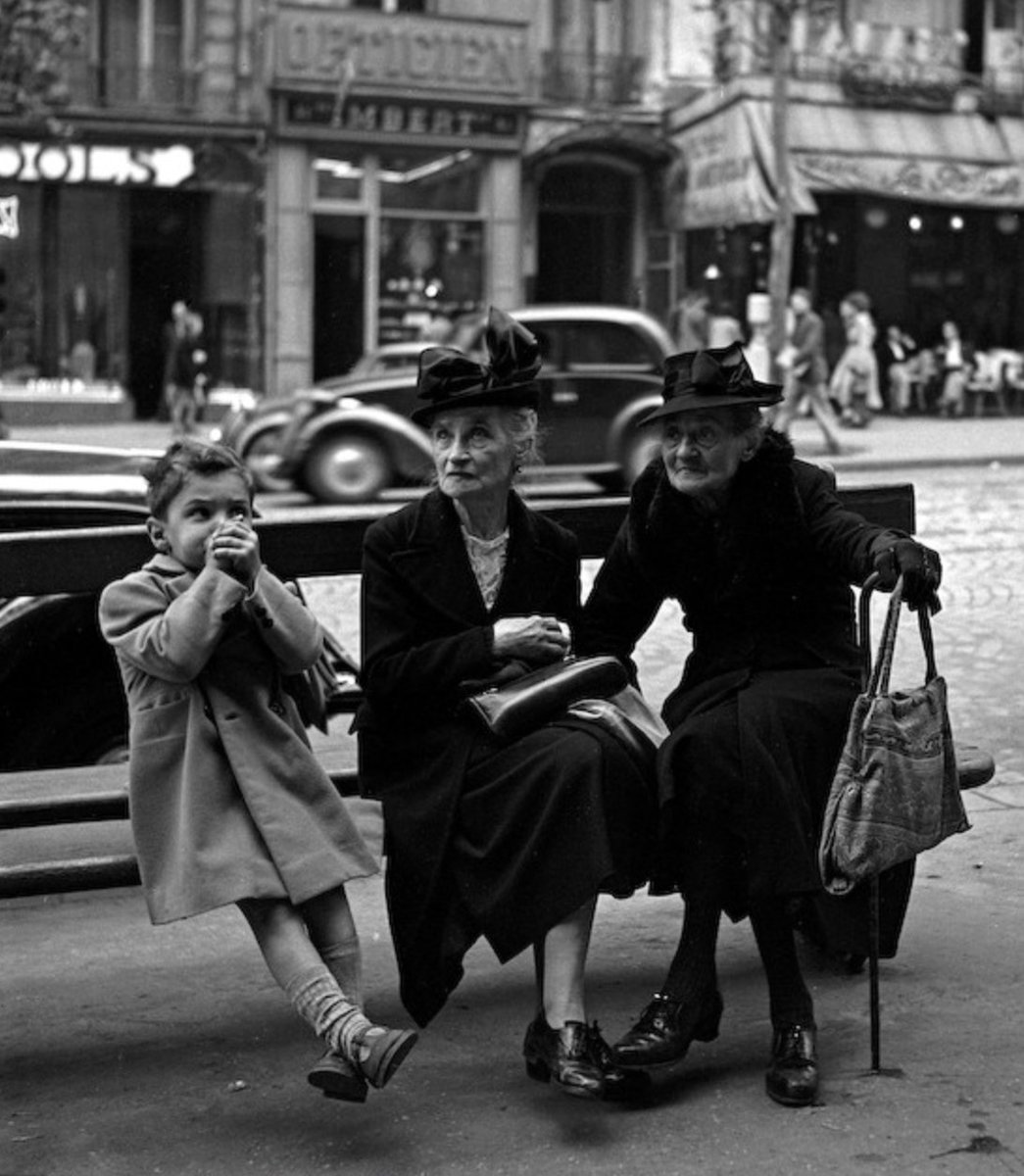 Ivan Massar. Waiting for the Bus, Boulevard St. Germain, Paris 1949.