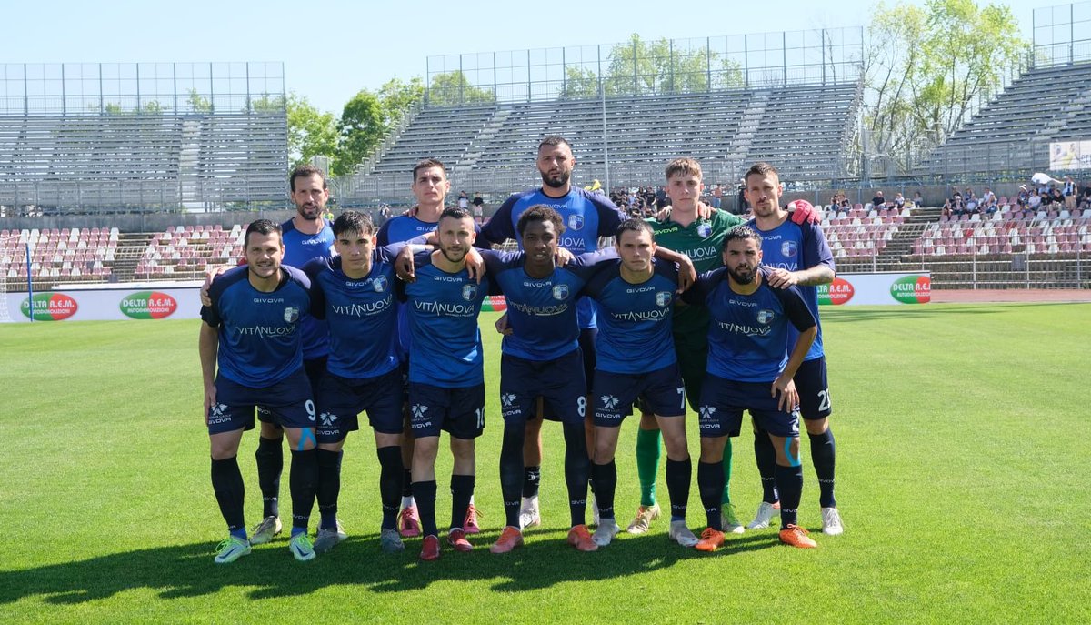 ChievoVR's tweet photo. ⚪️🔵 PARTITA INIZIATA ⚪️🔵

𝗣𝗜𝗔𝗖𝗘𝗡𝗭𝗔 𝘃𝘀 𝗙.𝗖. 𝗖𝗟𝗜𝗩𝗘𝗡𝗦𝗘

Serie D || Girone B || 34ª Giornata

#forzaclive
#fcclivense
#seried https://t.co/tAMPN9MbLS