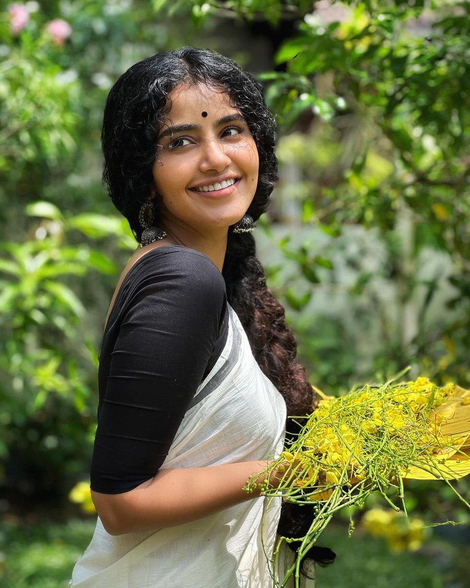 #AnupamaParameswaran 💖