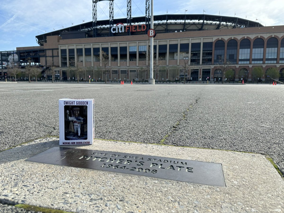 hothem's tweet photo. Beautiful day @CitiField to retire @DocGooden16 number atop the left-field stands where the K Corner stood at Shea Stadium. #LGM @SNYtv 12:30 p.m. ET @Mets vs. @Royals 1:40 p.m. ET first pitch #GKR @keithhernandez https://t.co/2DTrhRf91c