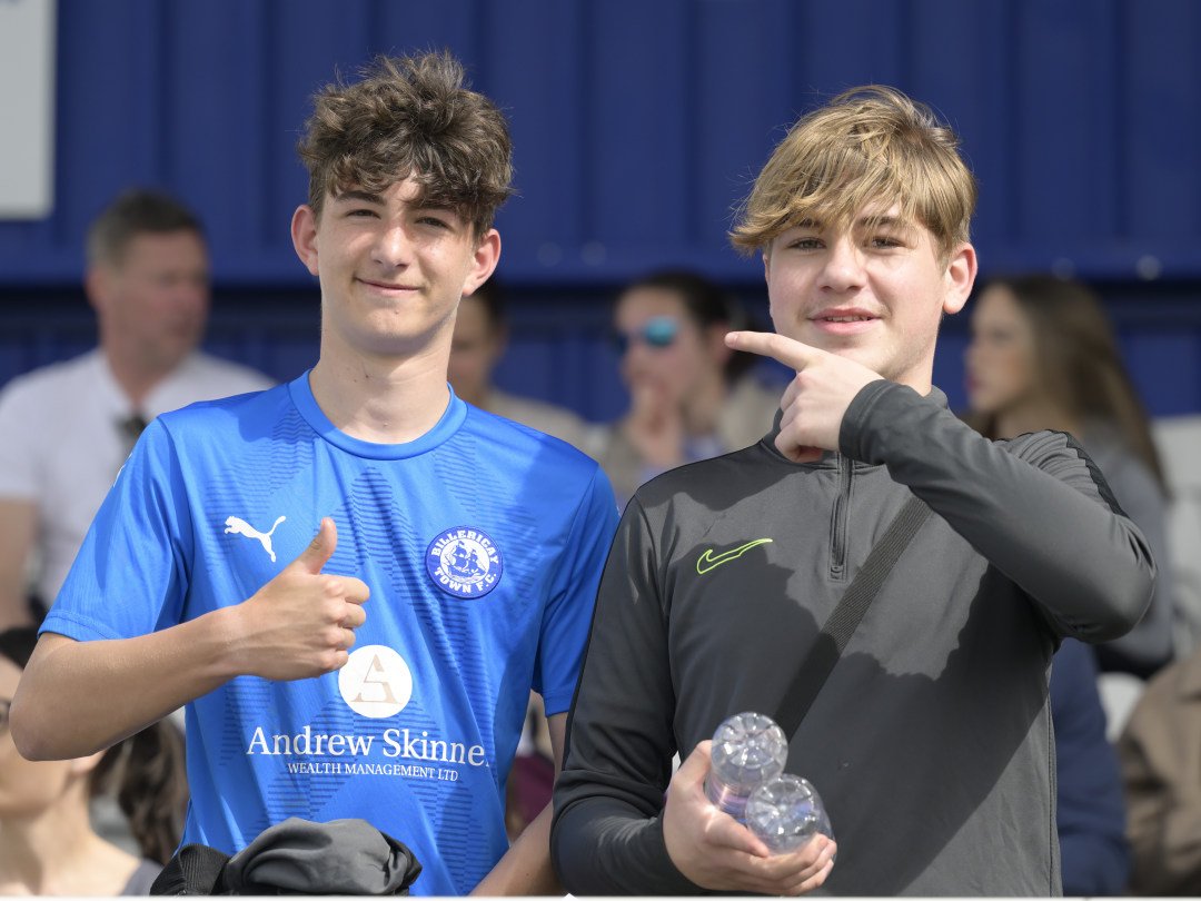 Thank you for your wonderful support yesterday, which saw 1055 fans turn out to watch the Blues beat @Cheshunt at New Lodge. There is 1 home game left this season at home to @margate_fc on Saturday 27th before that, we travel to face @CarshaltonA_FC away next Saturday. Let's get…