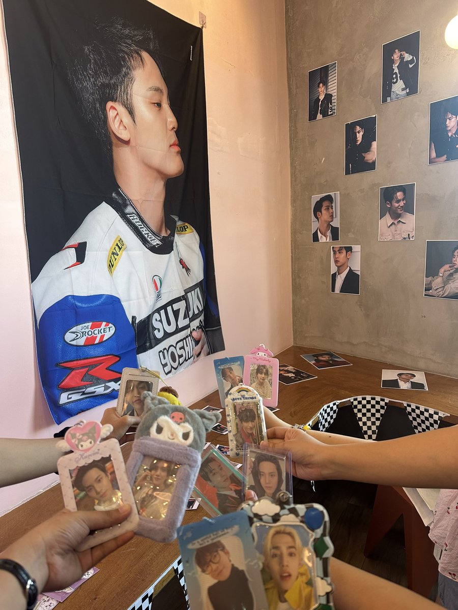 _aurorakook's tweet photo. first carat cse i went to this year! and finally reuniting with my besties.

this was super fun! and i got to take home this perfume from @svt_scents !

tysm for organizing this event @kidultevents ! till next cse #racewithgyu https://t.co/f4el1oGgDk