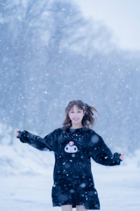 北海道オフショット更新しました☃️📷️❄️ https://t.co/ksPYYMi00U https://t.co/HDmUUmVyI8