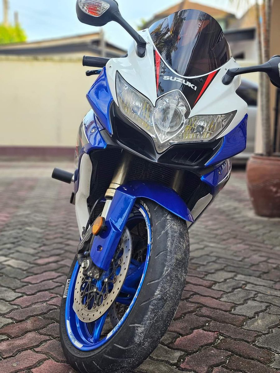 This 2008 Suzuki GSX-R 600 has only 14K KMs on the odo. Unregistered fresh Japan import Comes with original Two Brothers Exhaust system Asking 680K