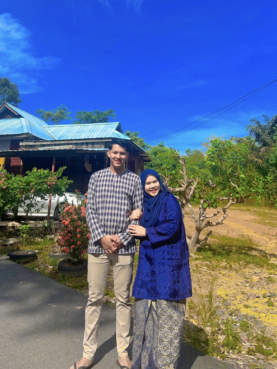 SyidaKarim's tweet photo. Raya 2024 🎇✨ https://t.co/o4Vkl9SUct