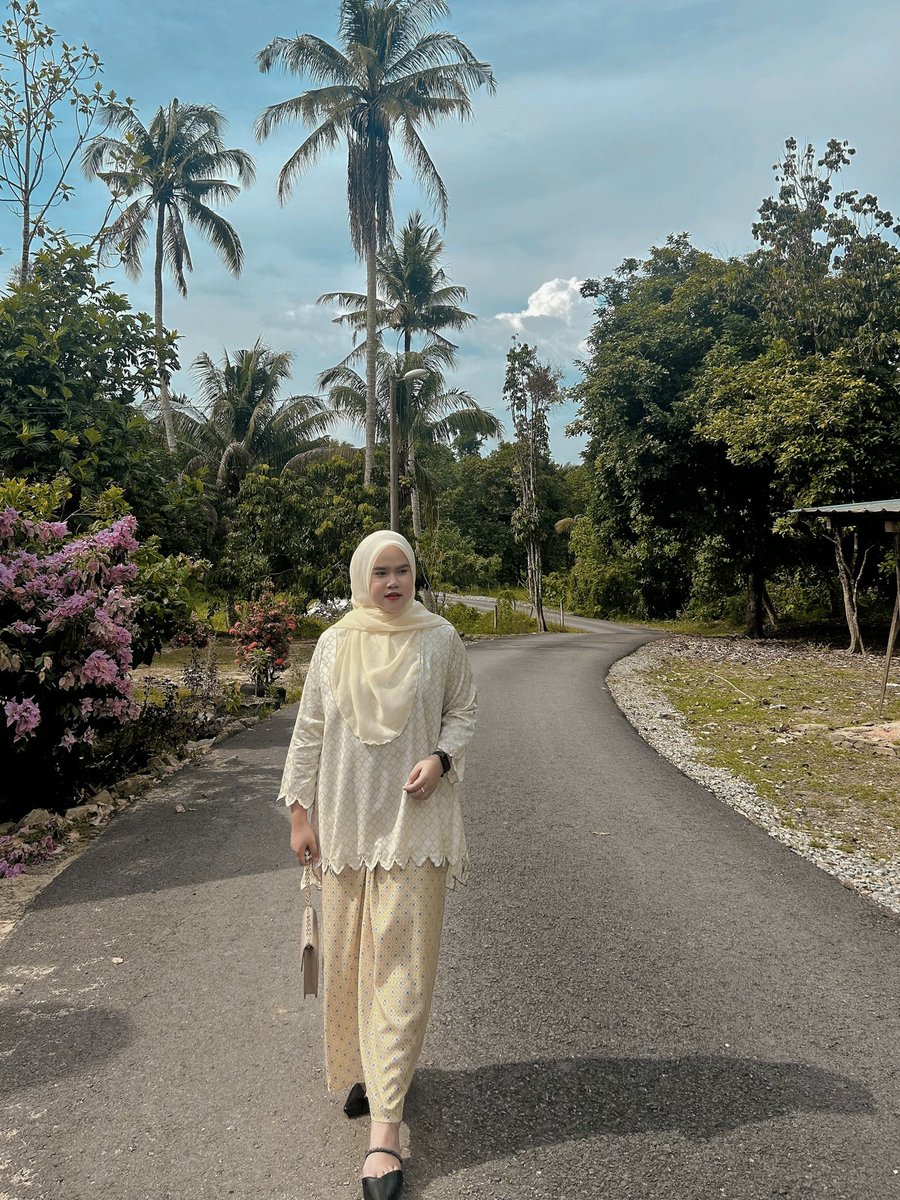 SyidaKarim's tweet photo. Raya 2024 🎇✨ https://t.co/o4Vkl9SUct