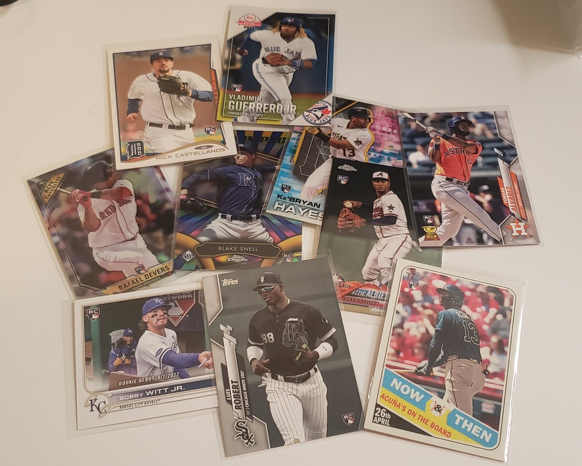 Alright, last post for a while plugging my cards for sale, lol. But added a bunch of new cards to my BuySportsCards store, many $1 or less. Most being rookies, color, even some autos and relics for $3 or less. Check it out! buysportscards.com/search?inStock…