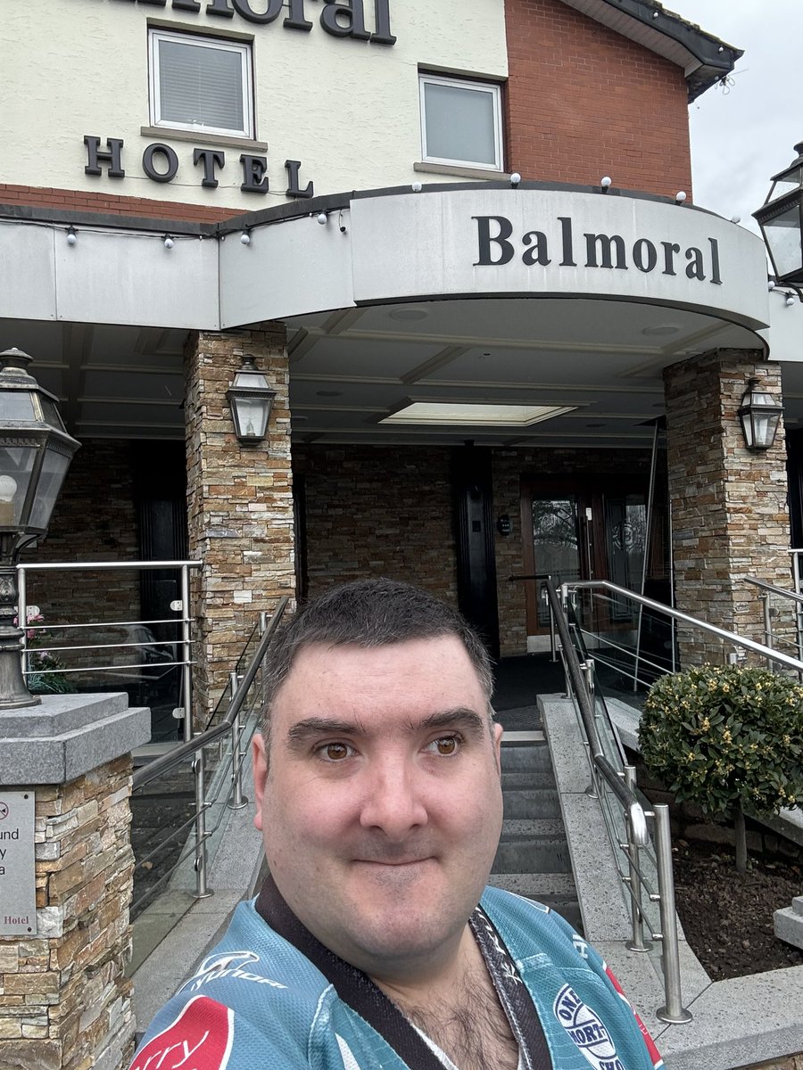 Folks make sure to check out my friend <a href="/damiangilvary/">Damian Gilvary</a> hotel <a href="/BalmoralBelfast/">BalmoralHotelBelfast</a> it’s class always proud to support them