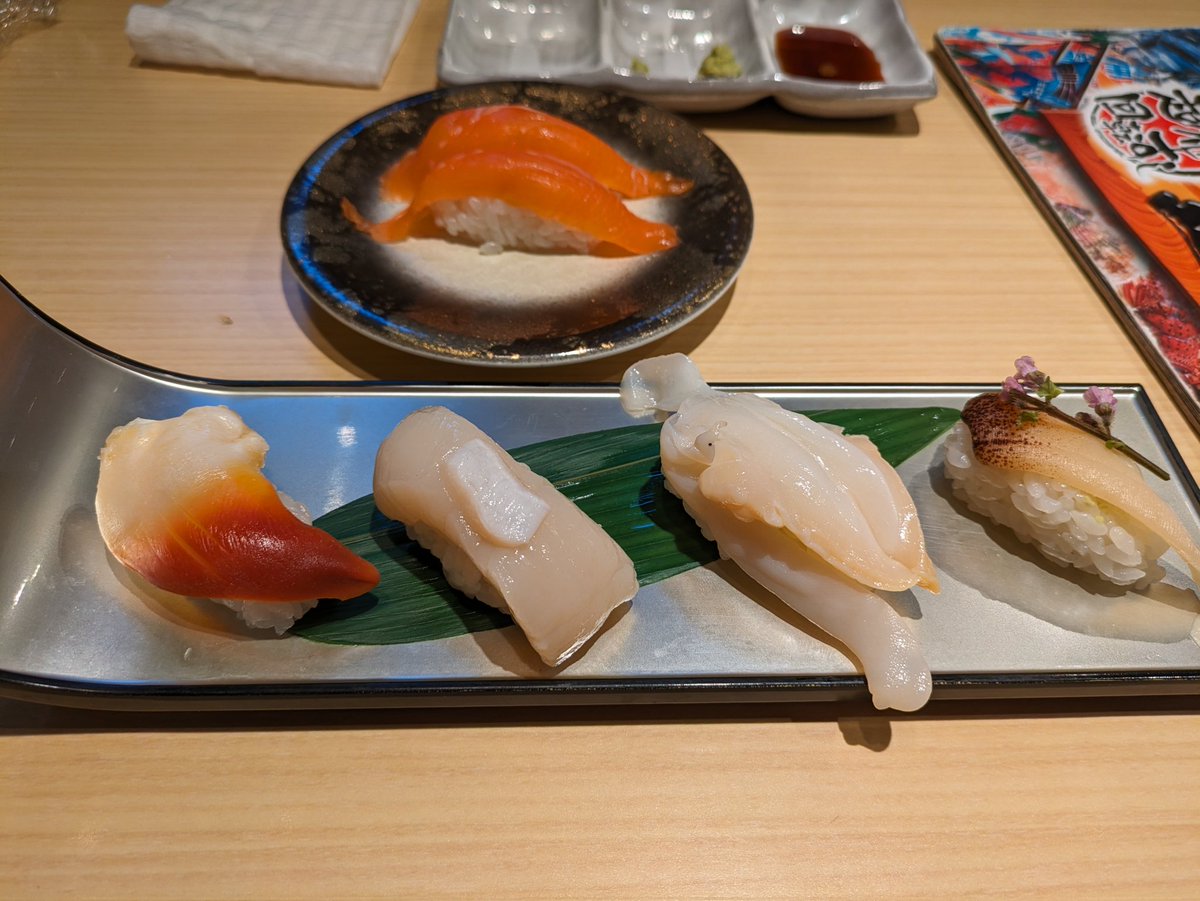 ma_mamii's tweet photo. 武蔵丸
どのネタも美味しすぎる〜
たいらぎ貝はじめて食べたよ🐚 https://t.co/tQOke5POBZ