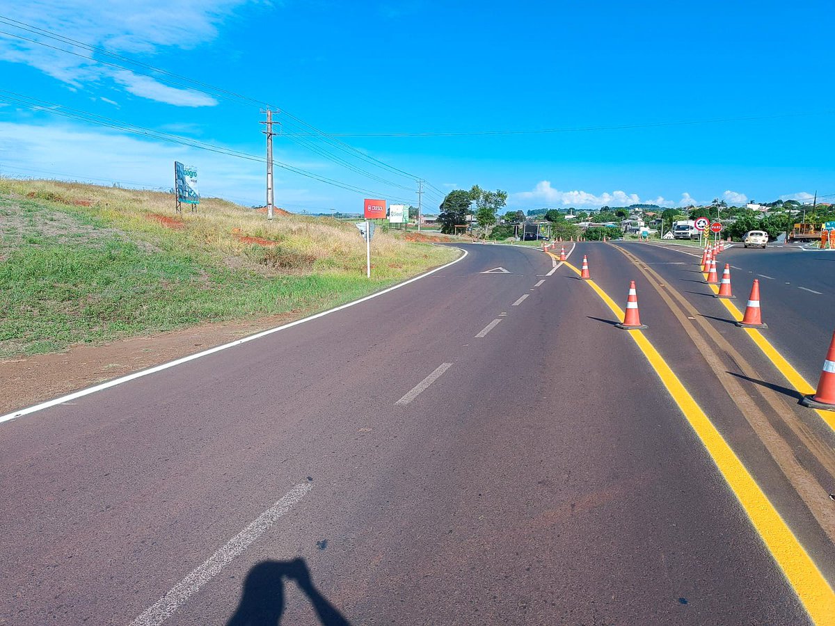 É o #DNITemAÇÃO no Paraná! 🚧🛣️ No km 83 da BR-163/PR próximo ao município de Planalto e Capanema no Paraná, uma intersecção com rótula fechada. Confira! ✨🤳🏽