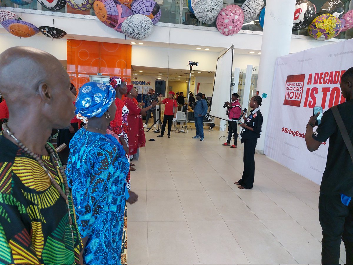 Who are we? Chibokians! A rallying cry of unity and solidarity resounded from the audience. #BringBackOurGirls #10YearsTooLong