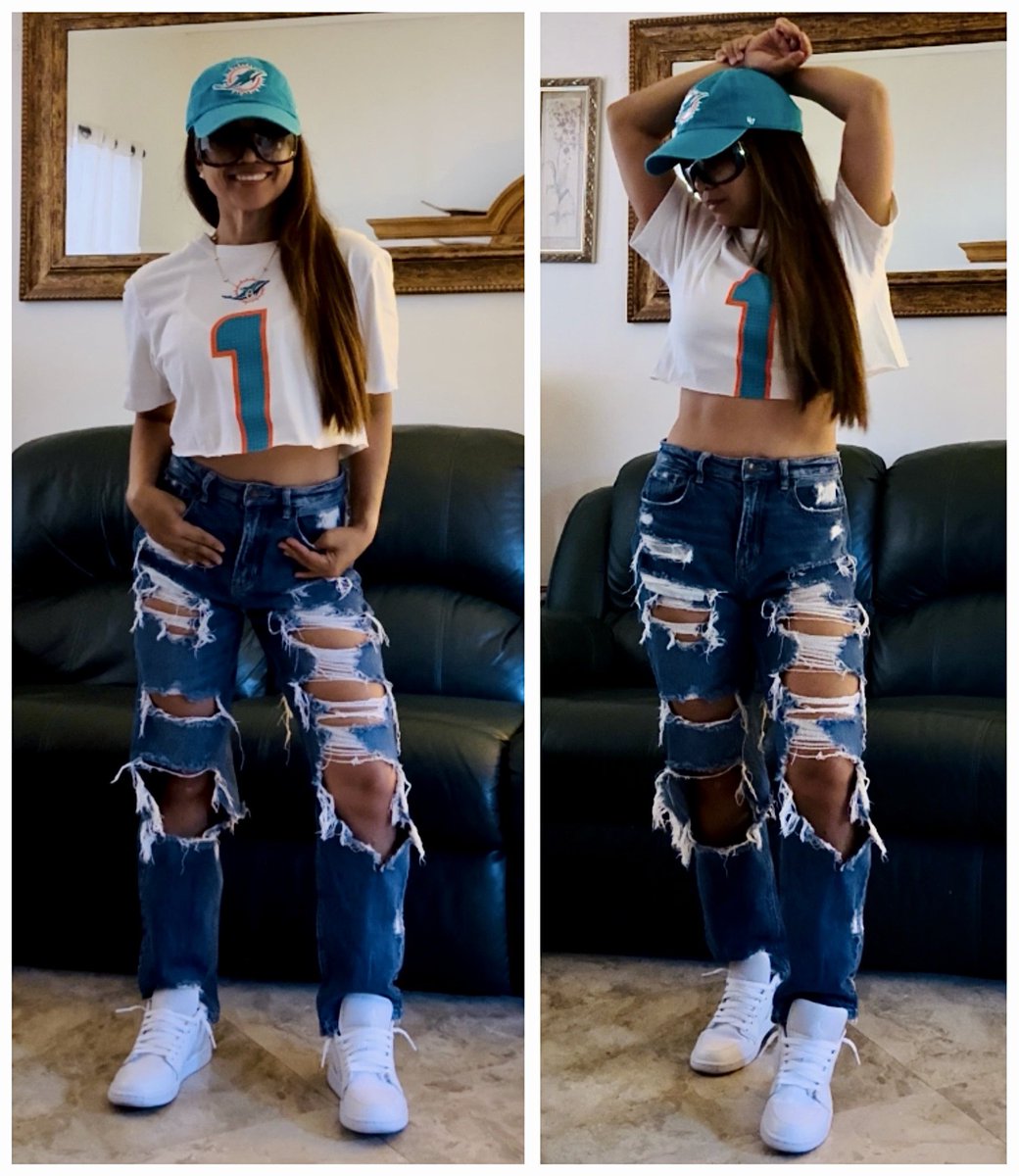 Sundays fit & He will get his 💰😊🐬 #Finsup