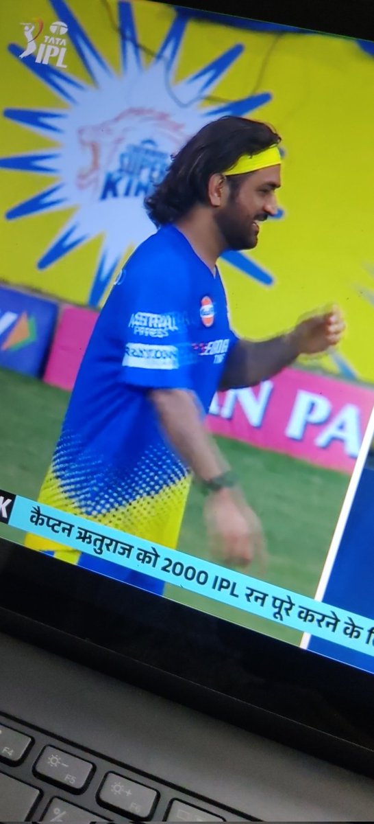 DV271964's tweet photo. @msdhoni @CSKFansOfficial @ChennaiIPL @JioCinema  I tried my best to get 1 ticket to watch you play live for once in my life but failed. Being in Mumbai and not seeing you play will be my biggest heartbreak ever THALA..😞😞
But I will love you always..💛 #ChennaiSuperKings https://t.co/Bw4SVnl1OB