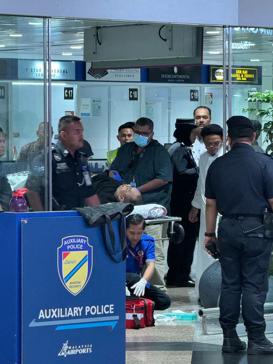 Kejadian tembakan di KLIA Terminal 1 awal pagi 14/4/2024. Kejadian berlaku jam lebih kurang 0107hrs.

#bpjeya #KLIA