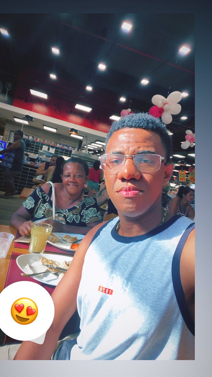 Levei minha coroa pra toma um café ☕️ esse merece