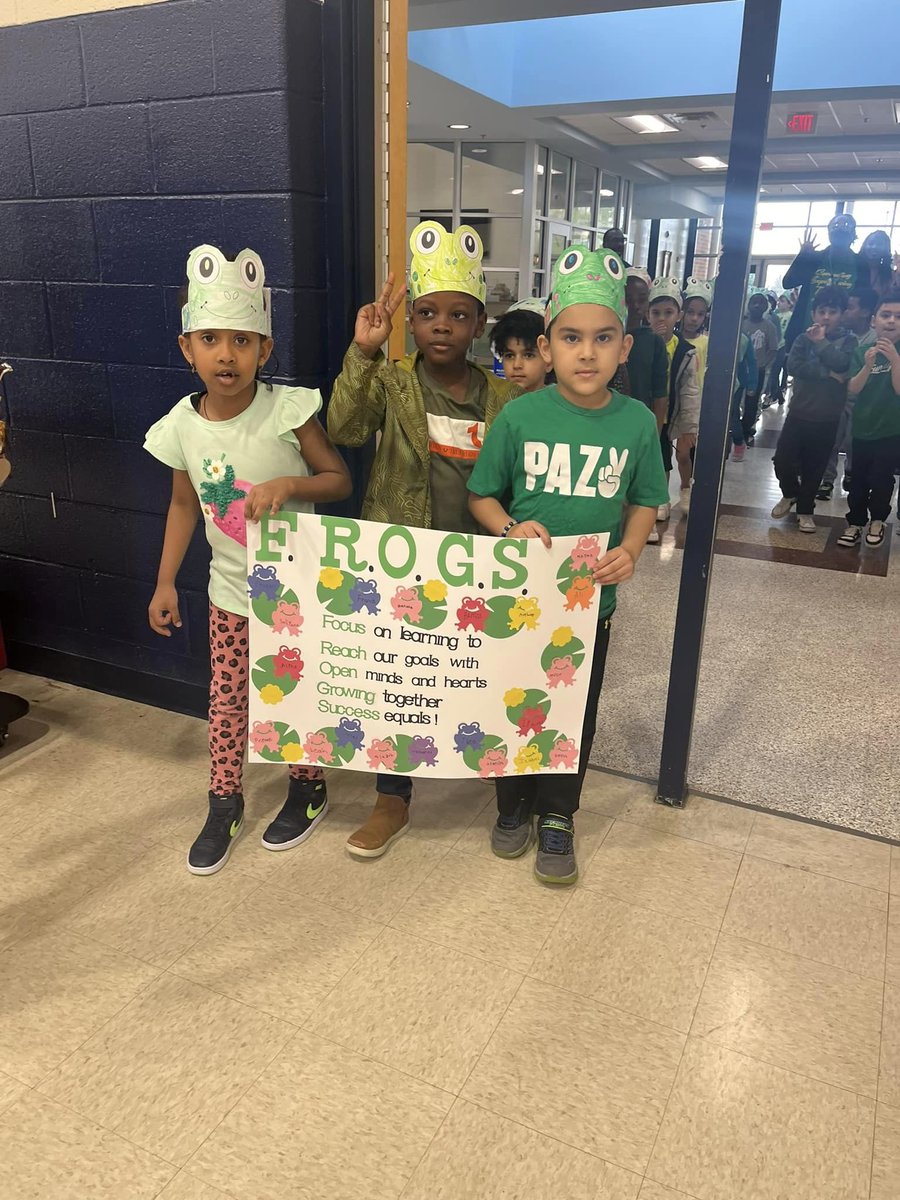 FFES_FantasticFitzies tweet media