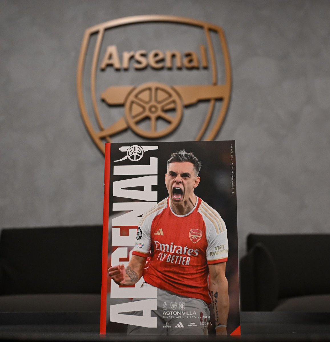AFCProgramme's tweet photo. 🚨 ONTO THE NEXT ONE! 🚨
Exclusives in the @AVFCOfficial issue: 
🇳🇴 The skipper on Bayern
🏴󠁧󠁢󠁥󠁮󠁧󠁿 @ReissNelson9 togetherness + giant poster 
🇮🇪 @GrahamStack1 unique Invincibles perspective
🏴󠁧󠁢󠁥󠁮󠁧󠁿 Josh Nichols - Young Gun
🏟️ Available at Emirates today or online
https://t.co/eQ2UONpsmb https://t.co/SC7hgOD4fS