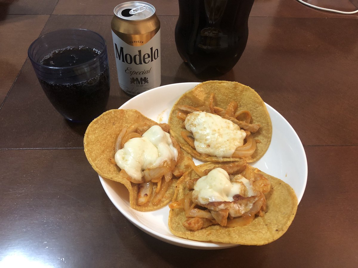 c09081's tweet photo. メキシコは30℃あります... https://t.co/kmS3iLAyqs