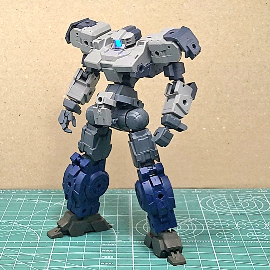 Mk2Julia's tweet photo. バスキーロットの頭身延長

胸部と胴体の繋ぎをプロヴェデル風にして、角度も付けられるように。

本来の良さを台無しにしてるような気がしないでもない…
#30MM https://t.co/uHEVLG72qM