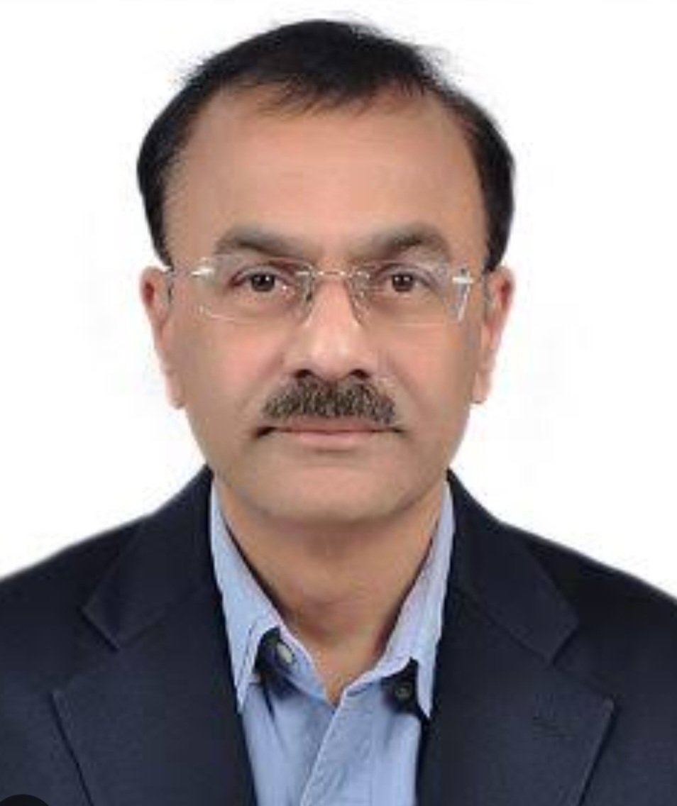 @HydNiab fraternity is deeply saddened with the sudden and untimely demise of Dr Mohan Wani, Director, @DBT_NCCS_Pune and an accomplished scientist. Dr. Wani was associated with @HydNiab from the beginning. Heartfelt condolences to the bereaved family. @DBTIndia @rajesh_gokhale