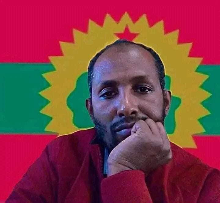 ChalaHailu's tweet photo. ”Dhiigni koo, bilisummaa Oromoof dhangala’a, ana ajjeesuu dandeechu, kaayyoo QBO garuu ajjeesuu hin dandeechan!” Jecha dhumaa Jaal Batteen gaafa  waraanni Abiy rasaasa itti roobsan dubbate. https://t.co/bbdkisxBUB