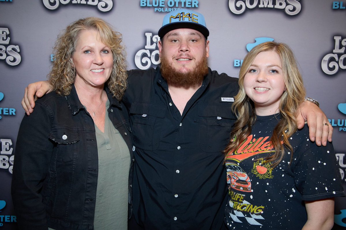 Whirlwind of a weekend in Milwaukee

Incredible shows both night. 

<a href="/lukecombs/">Luke Combs 🎤</a>