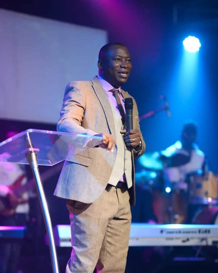 atenagavictor's tweet photo. Belonging to a church family is necessary for your spiritual growth. No car can refuel itself. The family of God is where you refuel because you are not self-sufficient.
#servicetoday #victoratenagaministries #sunday https://t.co/5FCvWrjM1D