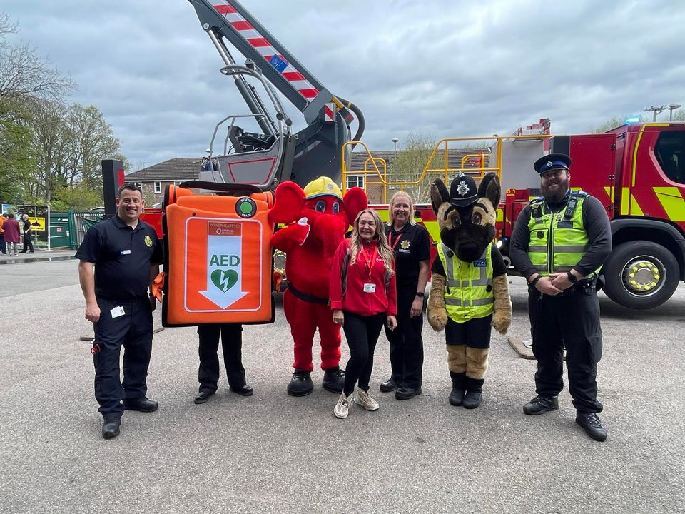 OFFICIALWMAS's tweet photo. It was great to see so much interest in Rugeley Community First Responders yesterday at Rugeley Fire Station's Open Day, alongside  🚓 &amp; 🚒 colleagues.

Lots of lessons in CPR and defibs were given, as well as taking part in demonstrations which were enjoyed by all! ❤️ https://t.co/RaZVEP3z7e