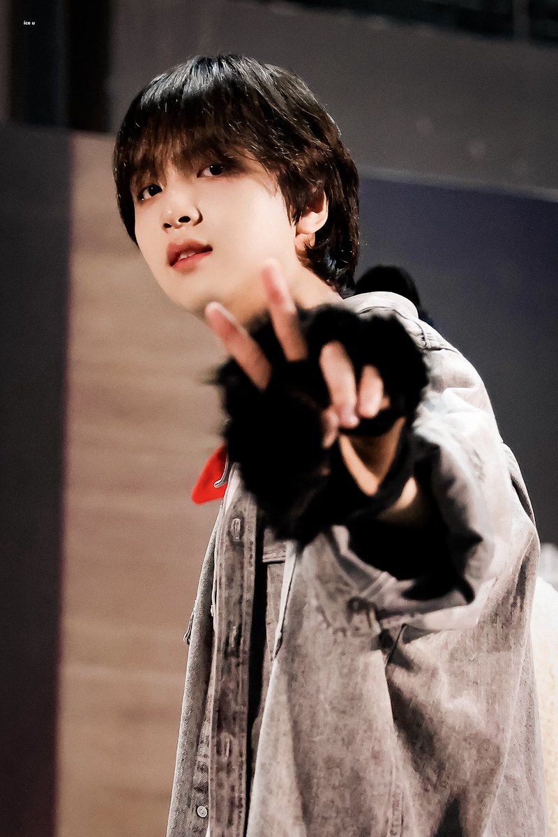 iceu999's tweet photo. 𝟐𝟎𝟒𝟎𝟏𝟒

✌🏻

#HAECHAN #해찬 https://t.co/nnMtPiJczR