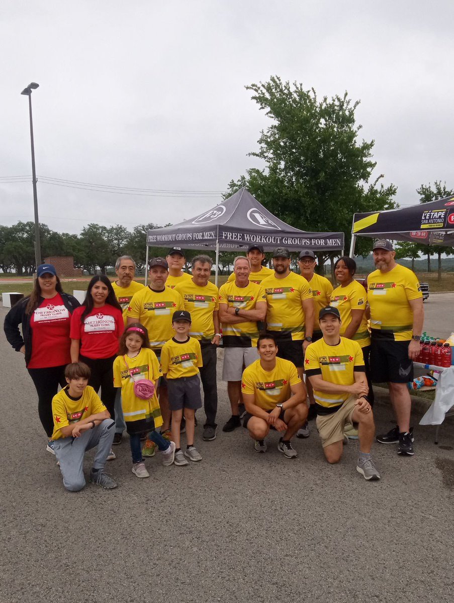 Thanks to all the volunteers who are staffing water stations on the course! #letapetexas