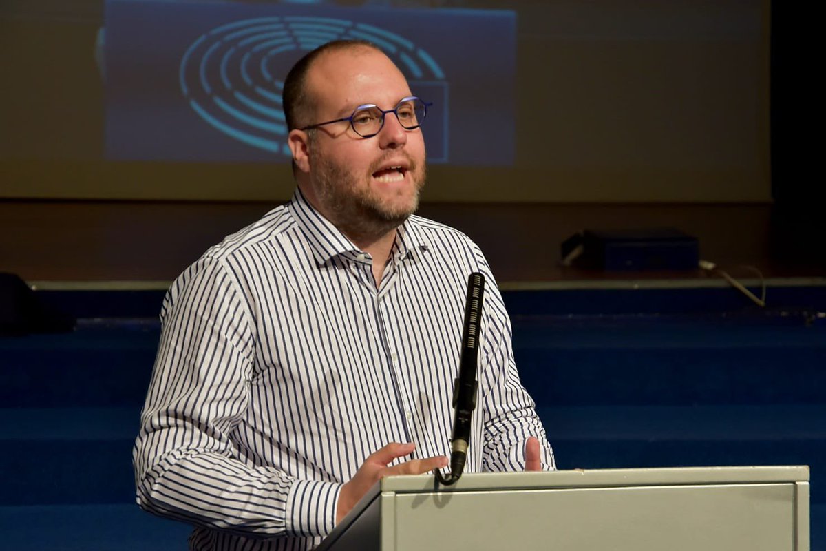 alebenvenuto's tweet photo. Ieri sera interessante dibattito dal titolo “L’Europa al bivio, il Futuro è adesso” con  #GiannaGancia. Gianna ha raccontato le ultime novità che arrivano dall’Europa mettendo sempre al centro il nostro territorio. #Lega https://t.co/vD6hbVeHZh