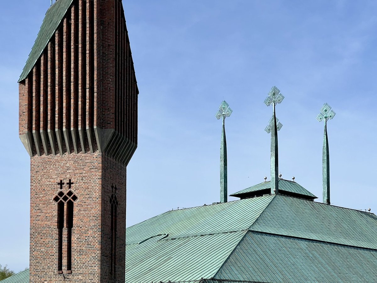 gmoult's tweet photo. sublime folk postmodernism in silesia https://t.co/woUkynrZjo