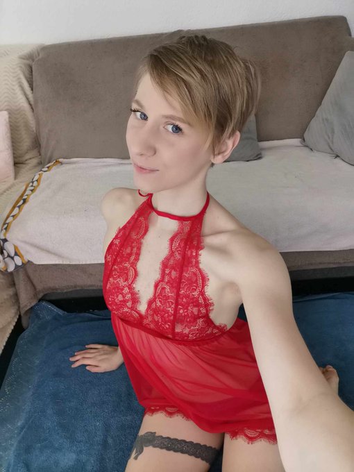 Online! les cartons sont vid&eacute;s je peux vous montrer mon appartement :D https://t.co/P6KBkbh9Nc https://t<a href="/tag/animallovers"class="tags"><span>#animallovers</span></a><a href="/tag/animalwelfare"class="tags"><span>#animalwelfare</span></a>