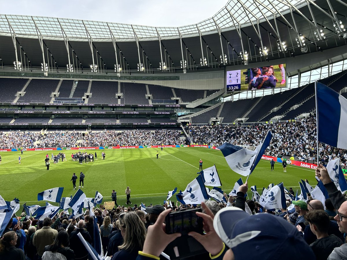 Spurs are on their way to Wembley 🍾